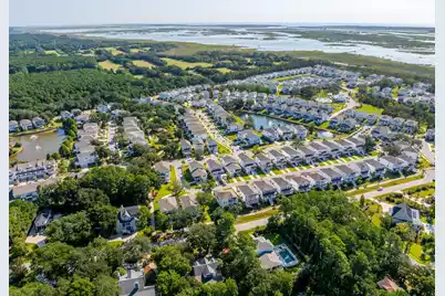 1534 Lakeshore Drive N, Mount Pleasant, SC 29466 - Photo 81