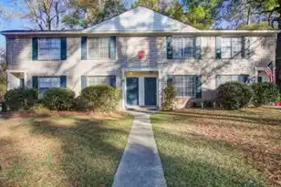 300 Crestview Dr, Summerville, SC 29485 - Photo 1