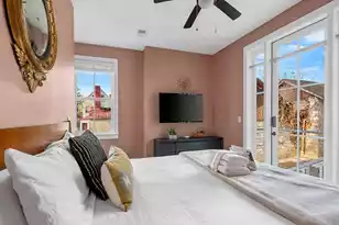 162 Spring St, Charleston, SC 29403 - Photo 25