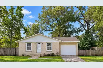 385 Price Street, Goose Creek, SC 29445 - Photo 1