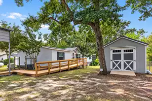 2003 Clubhouse Rd, Summerton, SC 29148 - Photo 9