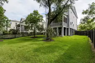 1561 Red Tide Rd, Mount Pleasant, SC 29466 - Photo 7