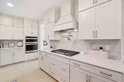 1025 Avenue Of Oaks, Charleston, SC 29407 - Photo 13