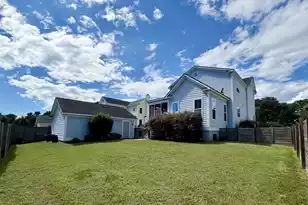 2973 Bluff Ln, Mount Pleasant, SC 29466 - Photo 7
