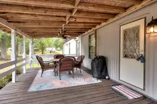 1078 Doyle St, Manning, SC 29102 - Photo 3