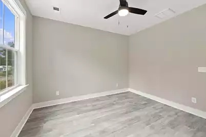 5722 Edison Avenue, Hanahan, SC 29410 - Photo 15