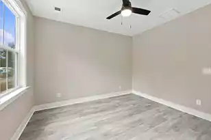 5722 Edison Ave, Hanahan, SC 29410 - Photo 15