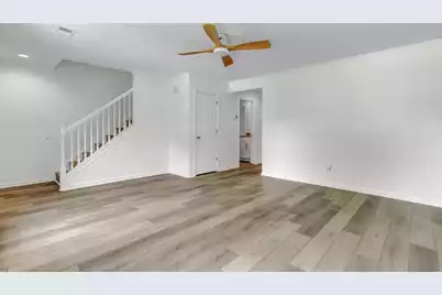 3292 Queensgate Way, Mount Pleasant, SC 29466 - Photo 7