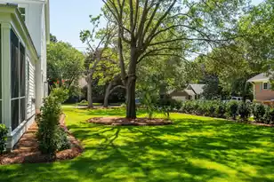 914 Lakeview Dr, Mount Pleasant, SC 29464 - Photo 67