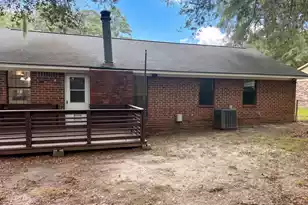 1300 Maryland Dr, Ladson, SC 29456 - Photo 5