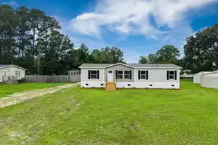721 General Moultrie Dr, Bonneau, SC 29431 - Photo 35
