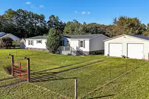 159 Crest Ln, Saint Stephen, SC 29479 - Photo 5