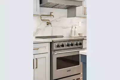 334 Broad Street, Charleston, SC 29401 - Photo 9