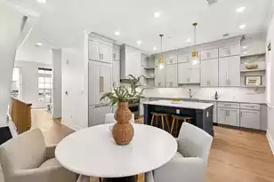 338 Broad St, Charleston, SC 29401 - Photo 5