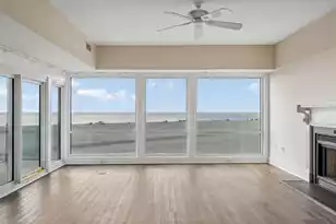9510 Palmetto Dr, Isle Of Palms, SC 29451 - Photo 11