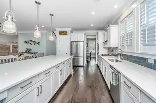 2226 Mother Of Pearl Dr, Mount Pleasant, SC 29466 - Photo 11