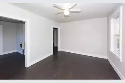 2123 Captain Avenue, North Charleston, SC 29405 - Photo 3