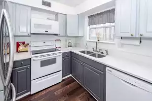 138 Luden Dr, Summerville, SC 29483 - Photo 5