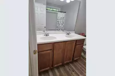 531 Travelers Boulevard, Summerville, SC 29485 - Photo 9