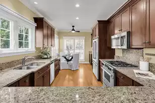 108 Waterfront Plantation Dr, Charleston, SC 29412 - Photo 7