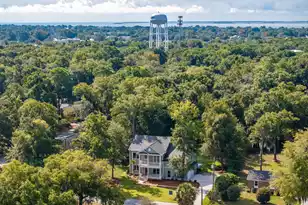 335 4th Ave, Mount Pleasant, SC 29464 - Photo 97