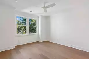 335 4th Ave, Mount Pleasant, SC 29464 - Photo 57