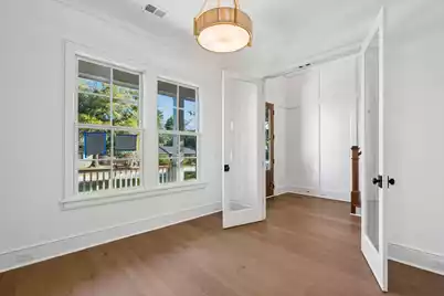 335 4th Avenue, Mount Pleasant, SC 29464 - Photo 15