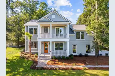 335 4th Avenue, Mount Pleasant, SC 29464 - Photo 1