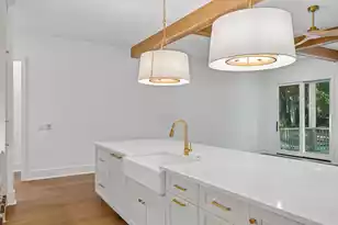 335 4th Ave, Mount Pleasant, SC 29464 - Photo 19