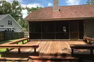 204 Thames Ave, Summerville, SC 29485 - Photo 15