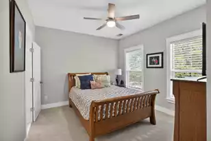 165 Village Ponds Dr, Summerville, SC 29483 - Photo 23