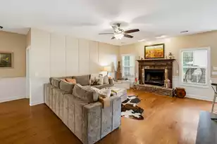 1040 Otter Cir, Beaufort, SC 29902 - Photo 15