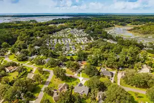 1040 Otter Cir, Beaufort, SC 29902 - Photo 57