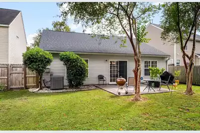 2011 Asher Loop, Summerville, SC 29485 - Photo 3
