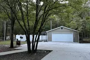 1303 Cleveland St, Elloree, SC 29047 - Photo 11