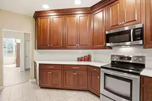1396 Lakecrest Ct, Mount Pleasant, SC 29466 - Photo 15