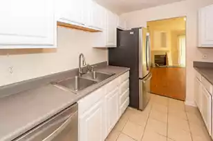 1421 Amanda Park Ln, Charleston, SC 29412 - Photo 7