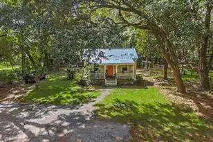 5913 Drayton St, Ravenel, SC 29470 - Photo 1