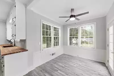 900 Naples Avenue, Cayce, SC 29033 - Photo 13