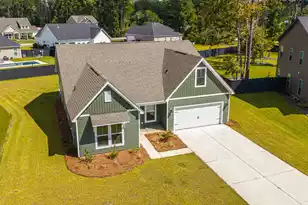 107 Augusta Pass Dr, Ridgeville, SC 29472 - Photo 3