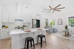 700 Meeting St, Charleston, SC 29403 - Photo 3