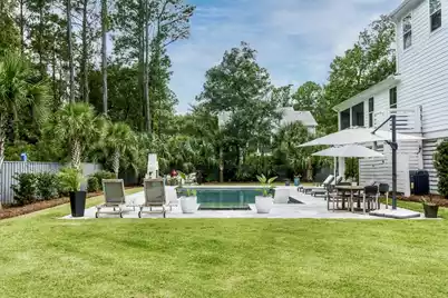 1531 Lakeshore Drive N, Mount Pleasant, SC 29466 - Photo 67