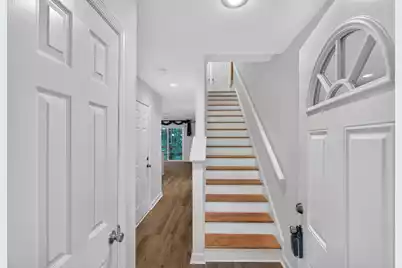 2862 Mackenzie Court, Mount Pleasant, SC 29466 - Photo 5