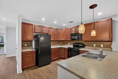 2862 Mackenzie Court, Mount Pleasant, SC 29466 - Photo 7