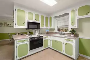 303 Hutson Dr, Summerville, SC 29483 - Photo 13