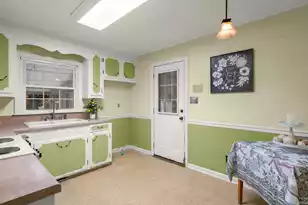 303 Hutson Dr, Summerville, SC 29483 - Photo 11