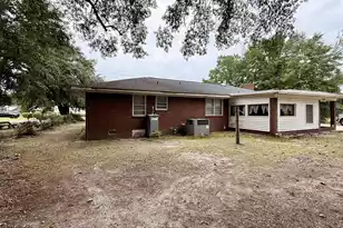 1125 4th Ave, Kingstree, SC 29556 - Photo 5