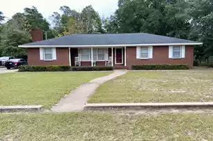1125 4th Ave, Kingstree, SC 29556 - Photo 1