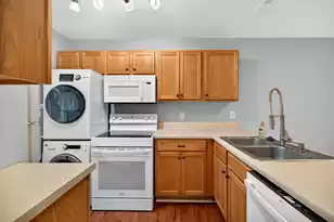 611 Andrea Ln, Hanahan, SC 29410 - Photo 7