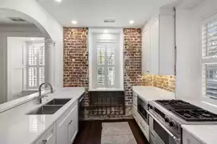 8 1/2 Elliott St, Charleston, SC 29401 - Photo 11